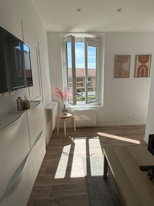 איברי-סור-סיין Appartement Aux Portes De Paris מראה חיצוני תמונה